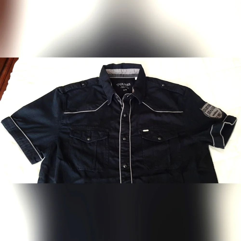 Guess Button Up - Picture 2 of 15